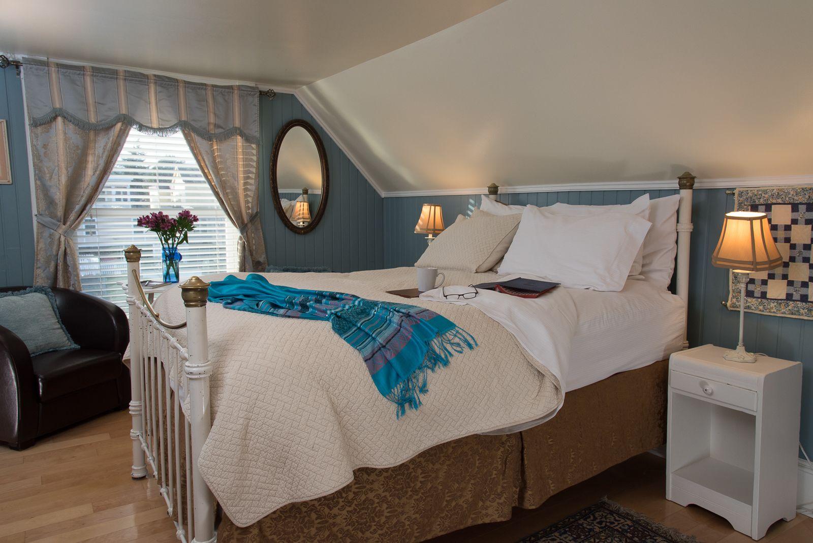 Deluxe Queen Room with Jacuzzi #2